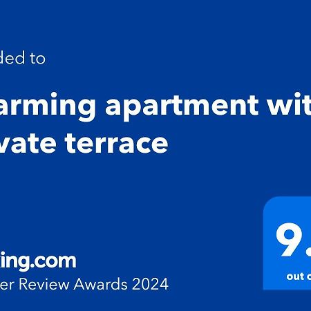 Charming Apartment With Private Terrace Bucureşti Ngoại thất bức ảnh