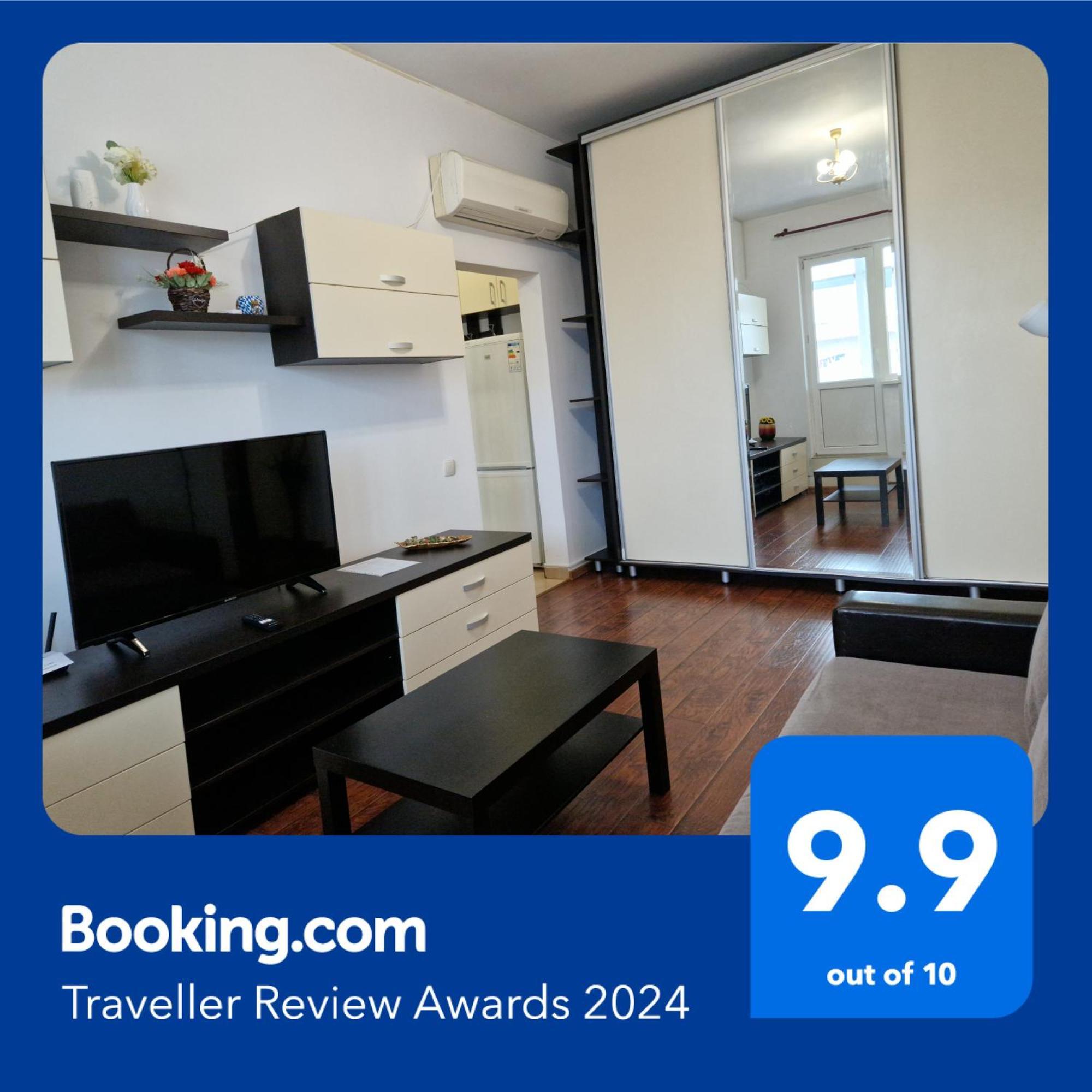 Charming Apartment With Private Terrace Bucureşti Ngoại thất bức ảnh